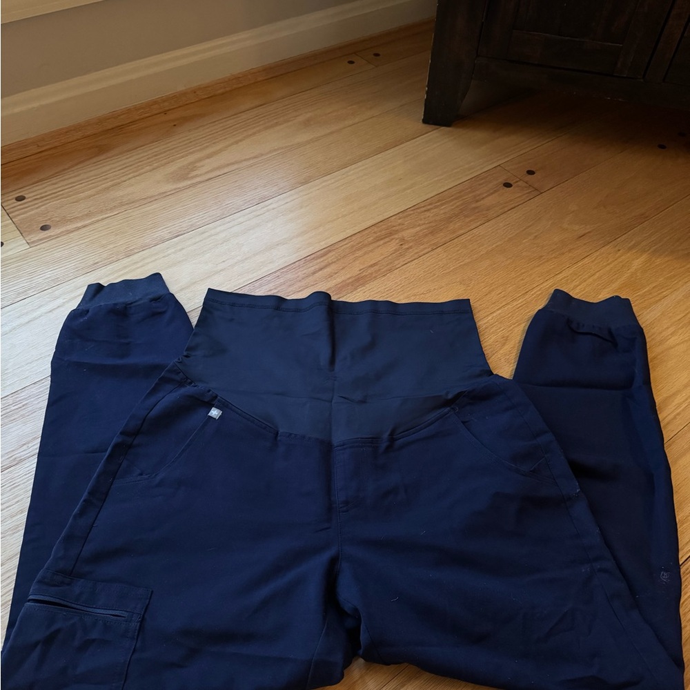 Figs Maternity Scrubs